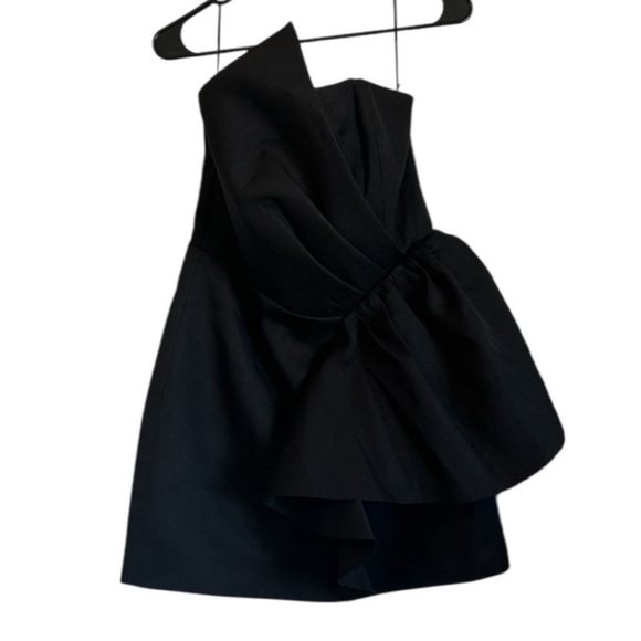 Elliatt Zuri Strapless Dress - Picture 3 of 7